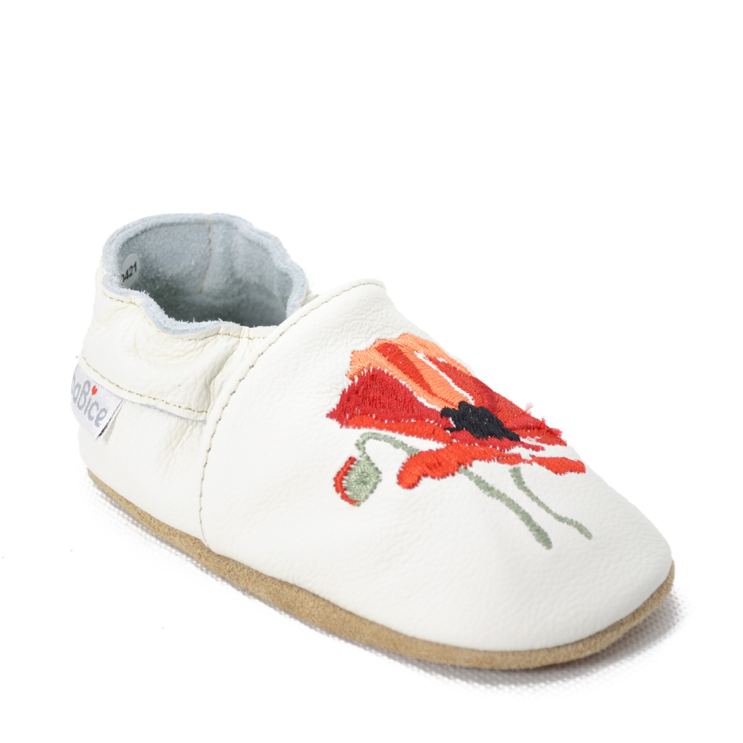 Papucei de interior din piele naturala, cu broderie floare de mac, Babice