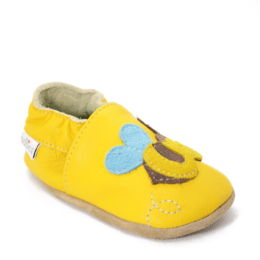 Papucei de interior din piele naturala, galben cu albinuta, Babice