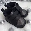 Ghete primii pasi, piele naturala, captuseala din blanita, talpa felxibila, negru / argintiu_RO-22-8-22_Pebebe