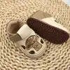 Sandale copii, barefoot, primi pasi, talpă flexibilă de cauciuc, perforatii  laterale, ciuperca, crem cu bej_RO-20-13-18_Pebebe