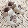 Pantofi barefoot copii primii pași din piele naturală cu talpă flexibilă – crem cu model cipercă_RO-16-24-21_Pebebe
