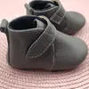 Pantofi de interior pentru copii, piele naturala, talpa din cauciuc antiderapanta, captuseala textila, gri inchis_RO-400-5-18_Pebebe
