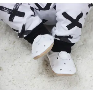 Pantofi din piele moale albi cu steluțe- BSGS002-18-24-Dotty Fish-
