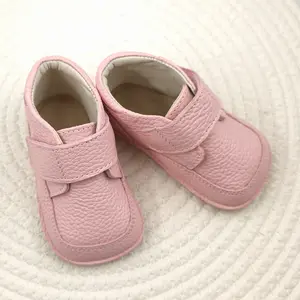 Ghete barefoot din piele naturala pentru copii, primii pasi, inchidere cu scai si talpa din flexibila, roz- RO-14-9-24-By Pebebe