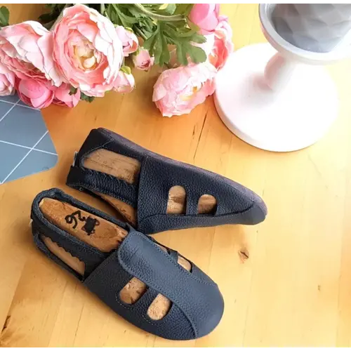 Sandale bleumarin din piele moale cu decupaje- PL004-albastru-29-By Pebebe