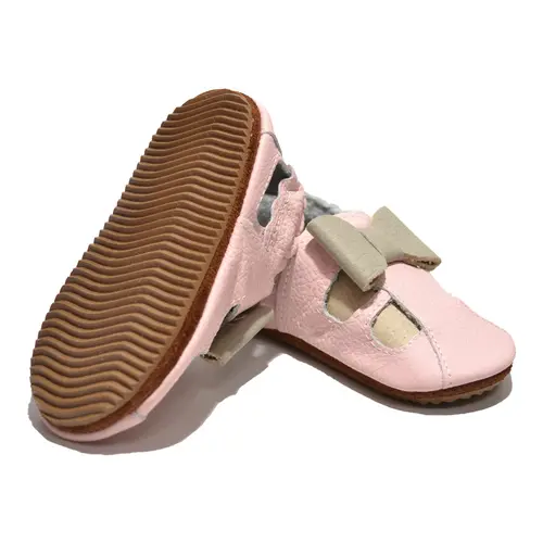 Sandale roz din piele moale cu fundita gri, decupate- PL002-roz-29-By Pebebe Sandale roz din piele moale cu fundita gri, decupate- PL002-roz-29-By Pebebe