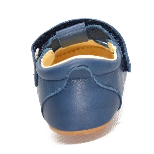 Pantofi din piele moale cu perforatii si talpa flexibila, albastru, Froddo- G1130006-2-22-Dotty Fish