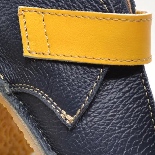 Ghete barefoot copii, piele naturala, talpa flexibila, bleumarin cu bareta galbena,- RO-104-bleumarin-galben-24-By Pebebe Ghete barefoot copii, piele naturala, talpa flexibila, bleumarin cu bareta galbena,- RO-104-bleumarin-galben-24-By Pebebe