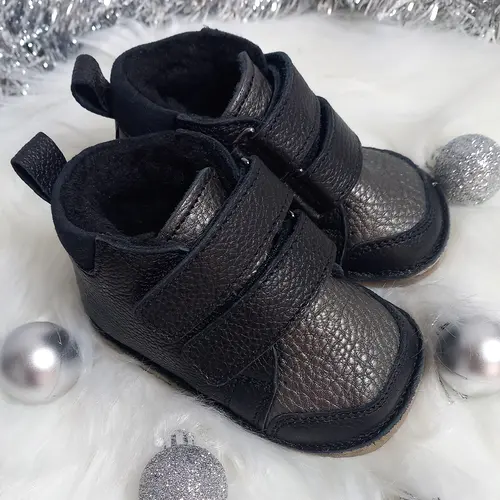 Ghete primii pasi, piele naturala, captuseala din blanita, talpa felxibila, negru / argintiu- RO-22-8-23-By Pebebe