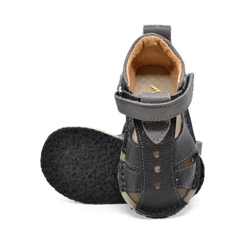 Sandale din piele naturala pentru copii cu talpa flexibila, negru- RO-200-8-23-By Pebebe Sandale din piele naturala pentru copii cu talpa flexibila, negru- RO-200-8-23-By Pebebe