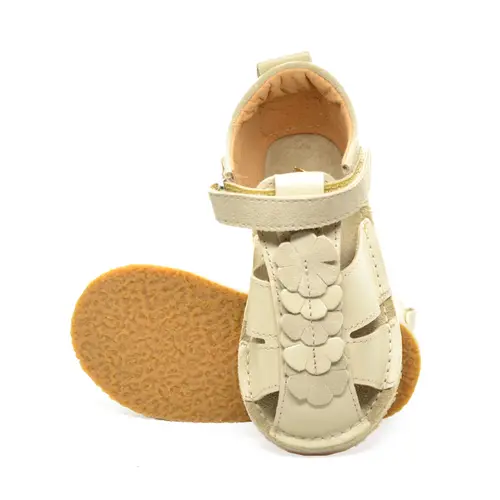 Sandale fete din piele naturala cu talpa flexibila, crem- RO-113-2-23-By Pebebe Sandale fete din piele naturala cu talpa flexibila, crem- RO-113-2-23-By Pebebe