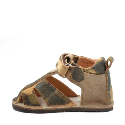 Sandale copii, barefoot, primii pasi, piele naturala, talpa flexibila, inchidere cu scai, print army- RO-103-9-24-By Pebebe Sandale copii, barefoot, primii pasi, piele naturala, talpa flexibila, inchidere cu scai, print army- RO-103-9-24-By Pebebe