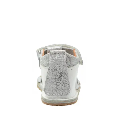 Sandale copii, barefoot, primii pasi, piele naturala, talpa flexibila, inchidere cu scai, alb argintiu- RO-100-6-24-By Pebebe Sandale copii, barefoot, primii pasi, piele naturala, talpa flexibila, inchidere cu scai, alb argintiu- RO-100-6-24-By Pebebe