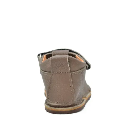 Sandale copii, barefoot, primii pasi, piele naturala, talpa flexibila, inchidere cu scai, khaki- RO-200-9-24-By Pebebe Sandale copii, barefoot, primii pasi, piele naturala, talpa flexibila, inchidere cu scai, khaki- RO-200-9-24-By Pebebe