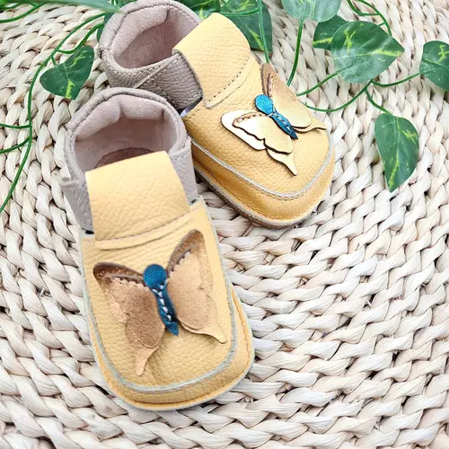 Pantofi barefoot copii, primii pasi, piele naturala, talpa flexibila, fluturas auriu- RO-16-8-23-By Pebebe Pantofi barefoot copii, primii pasi, piele naturala, talpa flexibila, fluturas auriu- RO-16-8-23-By Pebebe