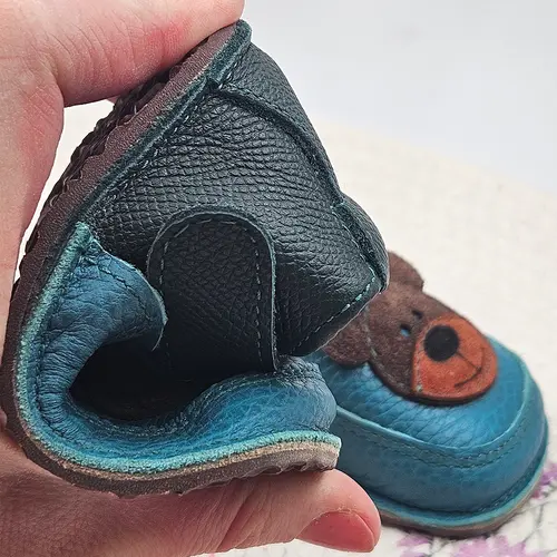 Pantofi primii pasi barefoot copii, piele naturala, talpa flexibila, turcoaz, ursulet- RO-16-10-24-By Pebebe Pantofi primii pasi barefoot copii, piele naturala, talpa flexibila, turcoaz, ursulet- RO-16-10-24-By Pebebe