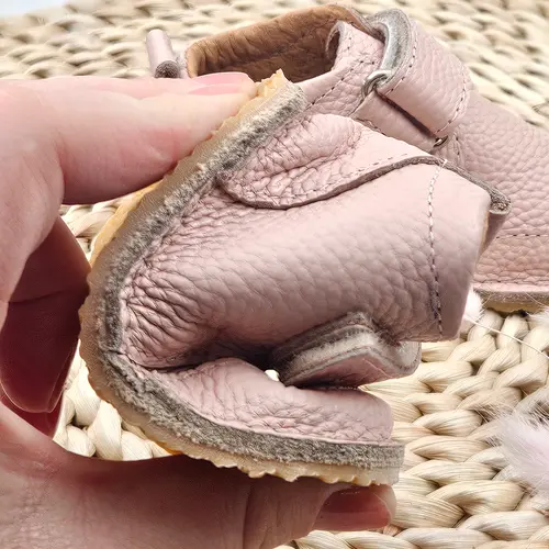 Pantofi primii pasi fete, piele naturala, barefoot, talpa flexibila, culoare roz, Smiley- RO-500-1-24-By Pebebe Pantofi primii pasi fete, piele naturala, barefoot, talpa flexibila, culoare roz, Smiley- RO-500-1-24-By Pebebe