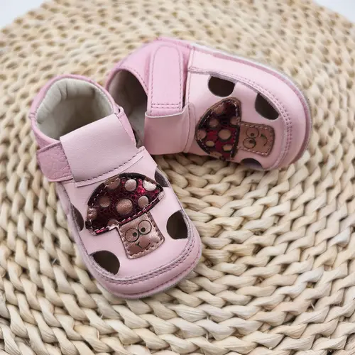 Sandale primi pasi, barefoot, scai, talpă flexibilă de cauciuc, perforatii  laterale, ciuperca, roz deschis- RO-20-14-24-By Pebebe