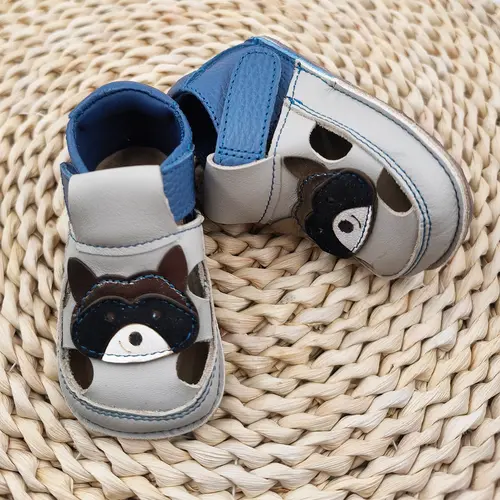 Sandale primi pasi, barefoot, scai, talpă flexibilă de cauciuc, perforatii  laterale, raton, gri cu albastru- RO-20-15-24-By Pebebe Sandale primi pasi, barefoot, scai, talpă flexibilă de cauciuc, perforatii  laterale, raton, gri cu albastru- RO-20-15-24-By Pebebe
