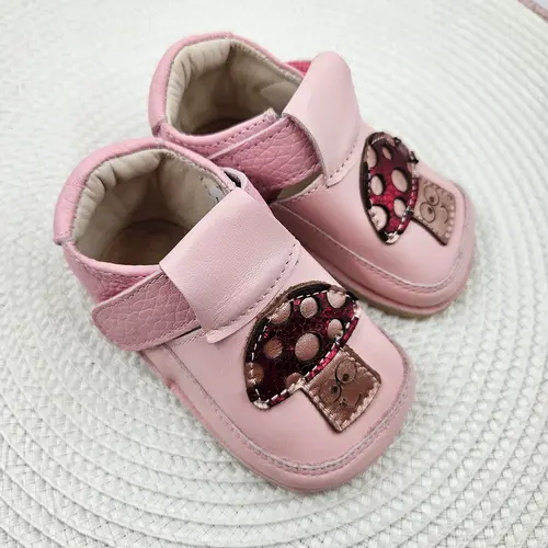 Pantofi barefoot copii primii pași din piele naturală cu talpă flexibilă – roz cu model ciupercuță- RO-16-21-22-By Pebebe Pantofi barefoot copii primii pași din piele naturală cu talpă flexibilă – roz cu model ciupercuță- RO-16-21-22-By Pebebe
