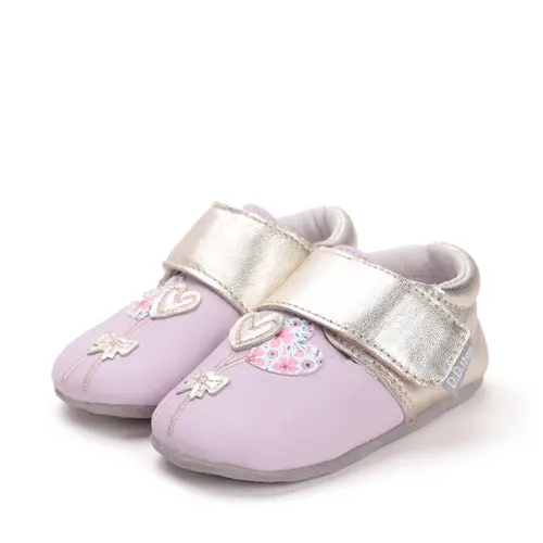 Pantofi copii pentru interior, piele naturala, talpa piele si cauciuc,mov, baloane cu inimioare, D.D.Step- K1596-52122-22/23-D.D. Step Pantofi copii pentru interior, piele naturala, talpa piele si cauciuc,mov, baloane cu inimioare, D.D.Step- K1596-52122-22/23-D.D. Step