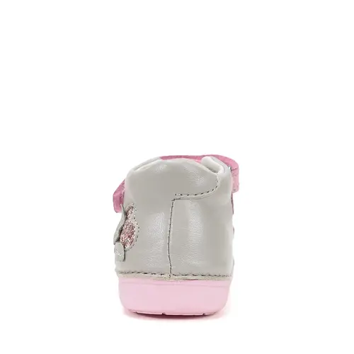 Pantofi D.D. Step fete, piele naturala, primii pași, talpa felxibilă, gri deschis, design cu inimoare_S066-61412B-21_Pebebe