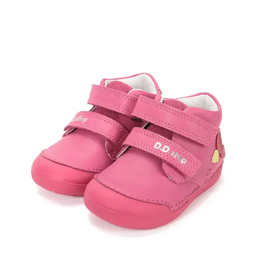 Pantofi D.D. Step fete, piele naturala, primii pași, talpa felxibilă, fuchsia, design cu inimoare_S066-61412-20_Pebebe
