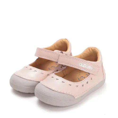 Pantofi D.D.Step, fete, piele naturala, decupati, primii pași, roz sidef cu inimioare_H066-61513-21_Pebebe