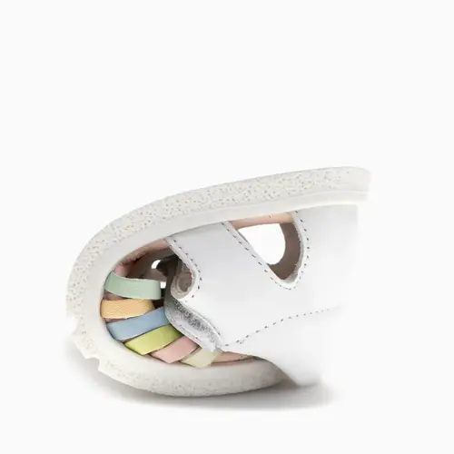 Sandale Barefoot fete Pablosky, albe, din piele, cu închidere cu scai_054900-21_Pebebe