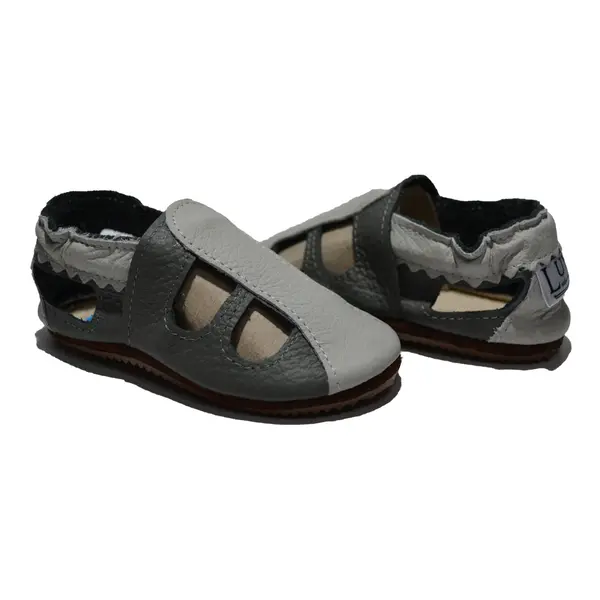Sandale gri din piele moale cu decupaje_PL004-gri-29_Pebebe
