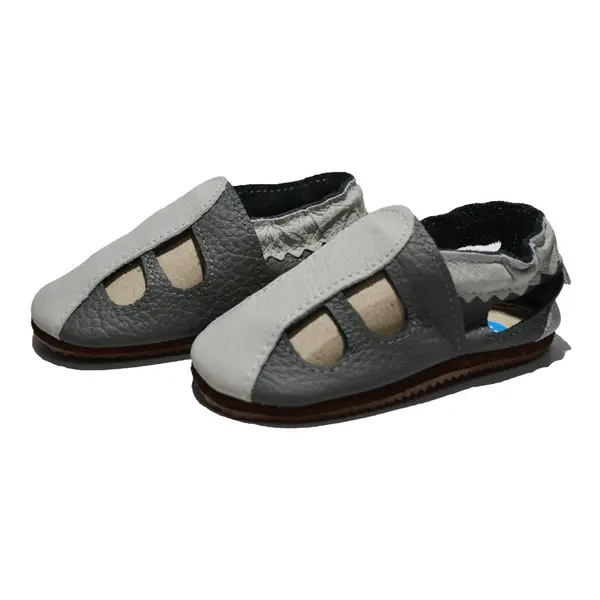 Sandale gri din piele moale cu decupaje_PL004-gri-29_Pebebe