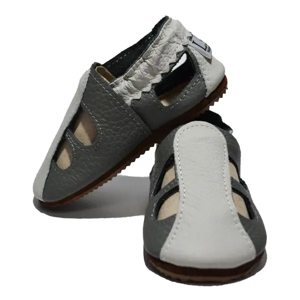Sandale gri din piele moale cu decupaje_PL004-gri-29_Pebebe