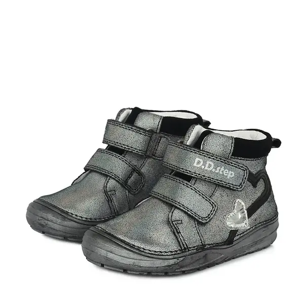 Ghete din piele naturala, primii pași, talpa flexibila, D.D.Step, inimioara, negru_A071-614B-26_Pebebe