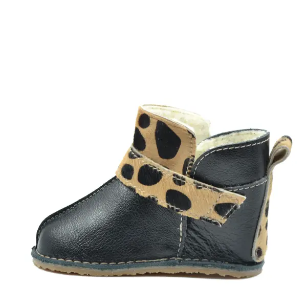 Cizme din piele pentru copii, talpa flexibila, imblanite, blanita decorativa alba, negru, animal print_RO-107-4-17_Pebebe