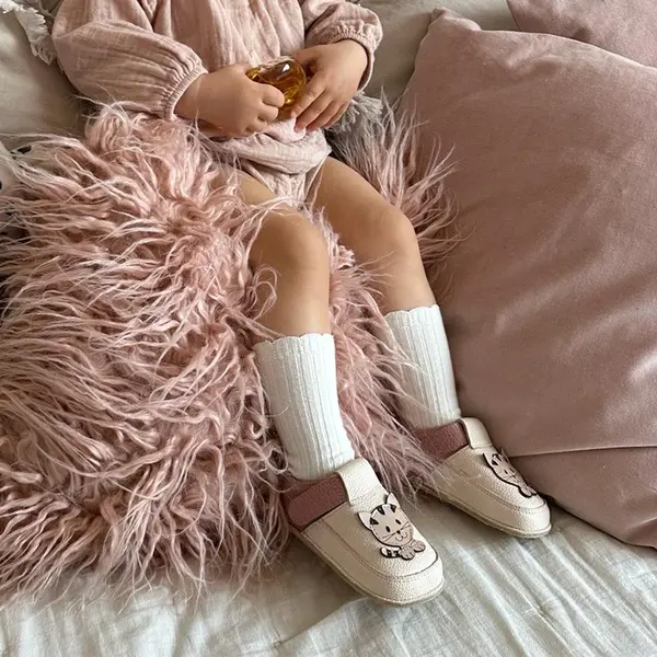 Pantofi barefoot copii, piele naturala, talpa flexibila,  nude cu roz prafuit, pisica_RO-16-14-22_Pebebe