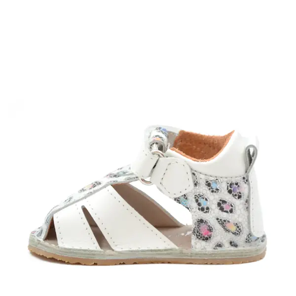 Sandale copii, barefoot, primii pasi, piele naturala, talpa flexibila, inchidere cu scai, alb cu imprimeu_RO-103-5-24_Pebebe