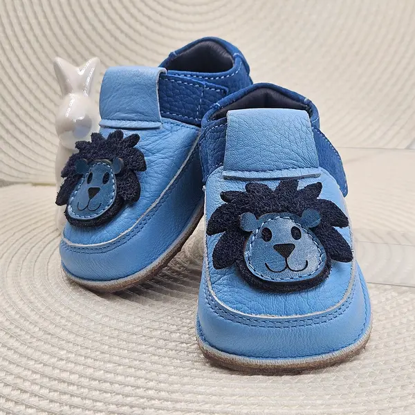 Pantofi pentru primii pasi din piele naturala, talpa flexibila, albastru, model cu leu_RO-16-19-24_Pebebe