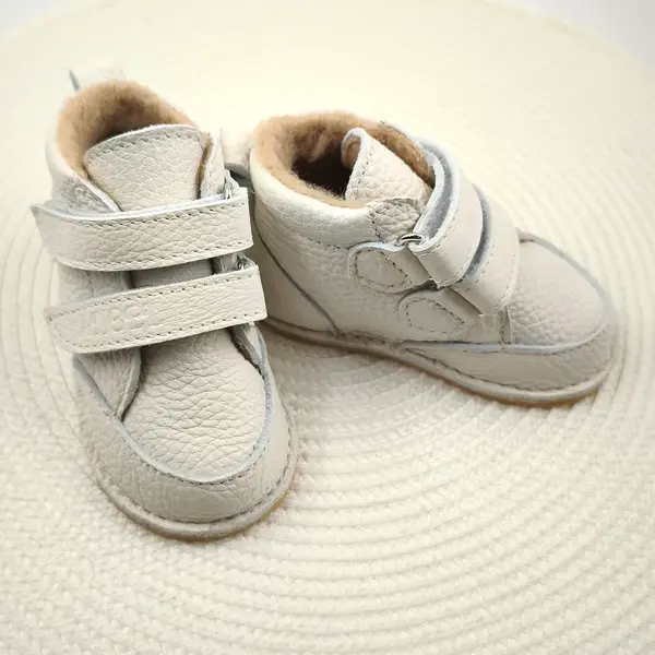 Ghete copii Barefoot, primii pasi, piele naturala, captuseala din blana, talpa felxibila, crem, Stuy_RO-115-10-22_Pebebe