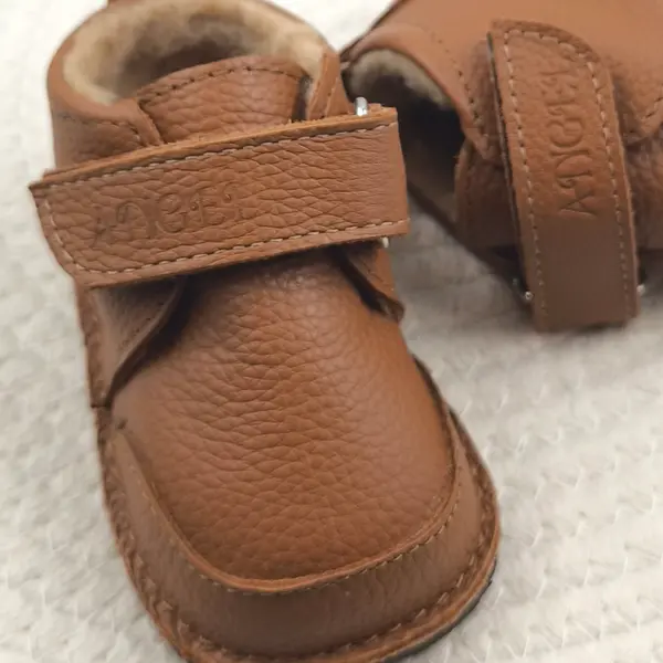 Ghete barefoot pentru copii, primii pasi, piele naturala, captuseala din blana, talpa flexibila, maro, Smiley_RO-600-5-17_Pebebe