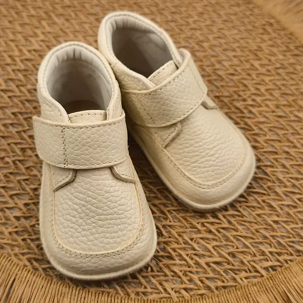 Ghete barefoot din piele naturala pentru copii, primii pasi, inchidere cu scai si talpa din flexibila, crem_RO-14-8-24_Pebebe