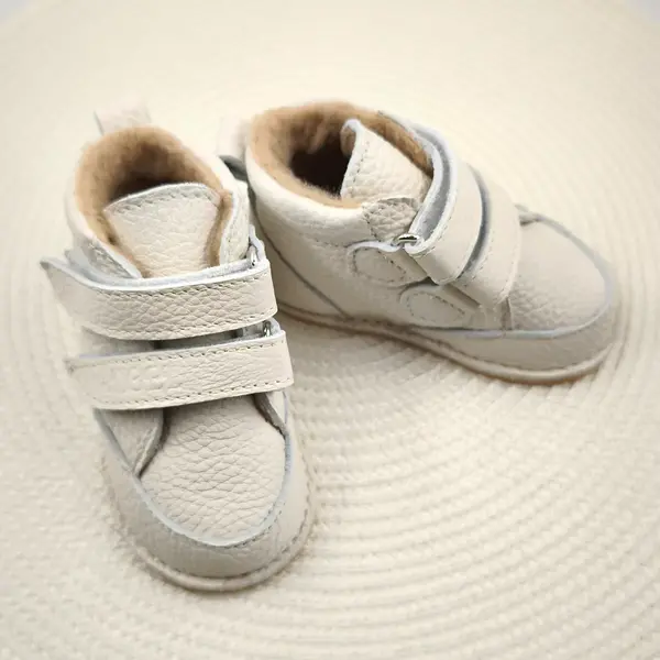 Ghete copii Barefoot, primii pasi, piele naturala, captuseala din blana, talpa felxibila, crem, Stuy_RO-115-10-22_Pebebe