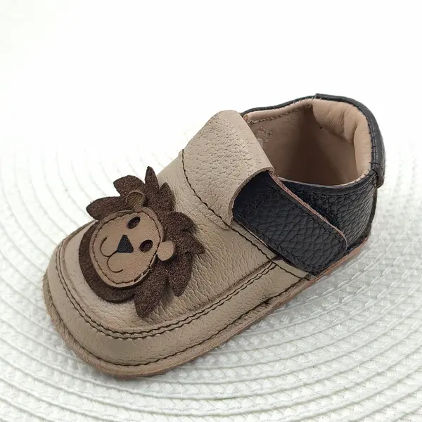 Pantofi barefoot copii primii pași din piele naturală cu talpă flexibilă – bej , maro cu model leu_RO-16-22-18_Pebebe