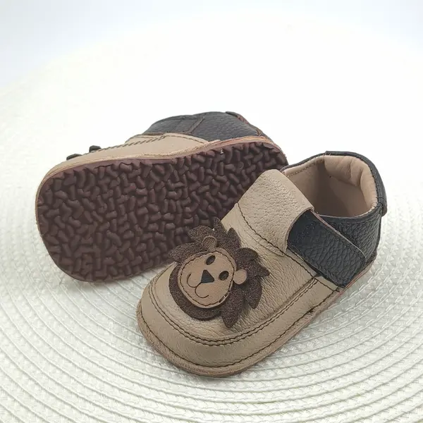 Pantofi barefoot copii primii pași din piele naturală cu talpă flexibilă – bej , maro cu model leu_RO-16-22-18_Pebebe