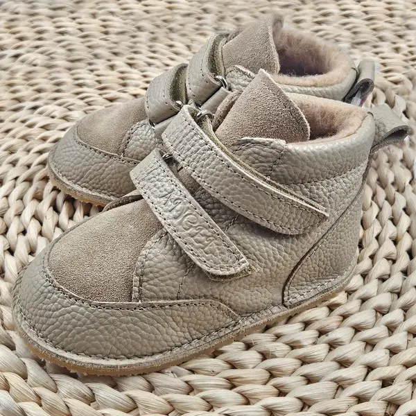 Ghete copii Barefoot, piele naturala, captuseala din blana, talpa felxibila, bej, Stuy_RO-115-12-22_Pebebe