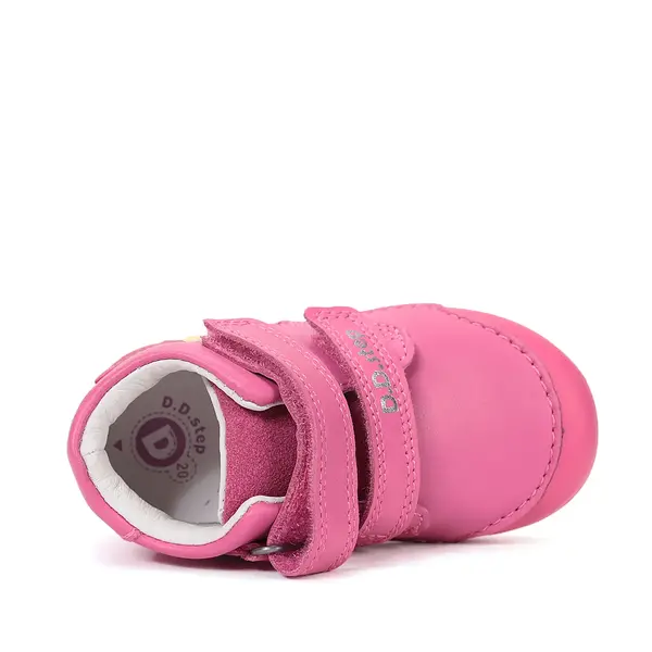 Pantofi D.D. Step fete, piele naturala, primii pași, talpa felxibilă, fuchsia, design cu inimoare_S066-61412-20_Pebebe