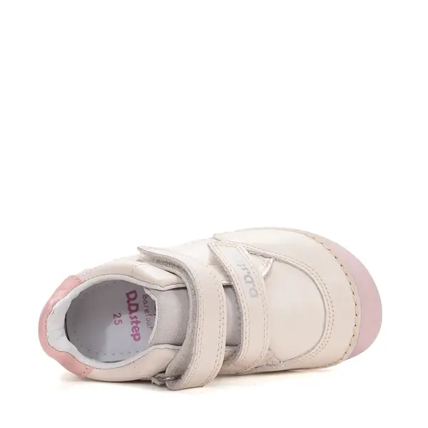 Pantofi barefoot D.D.Step, fete, piele naturală, talpa flexibila, crem, fetita cu palarie_S063-61572AM-29_Pebebe