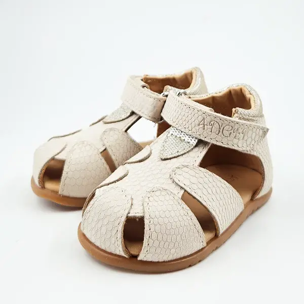 Sandale copii, barefoot, primii pasi, piele naturala, talpa flexibila, inchidere cu scai, crem cu imprimeu_RO-900-1-23_Pebebe