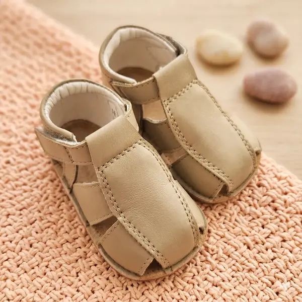 Sandale din piele naturală  cu scai și talpă din cauciuc flexibil, khaki, LUY_RO-12-8-18_Pebebe