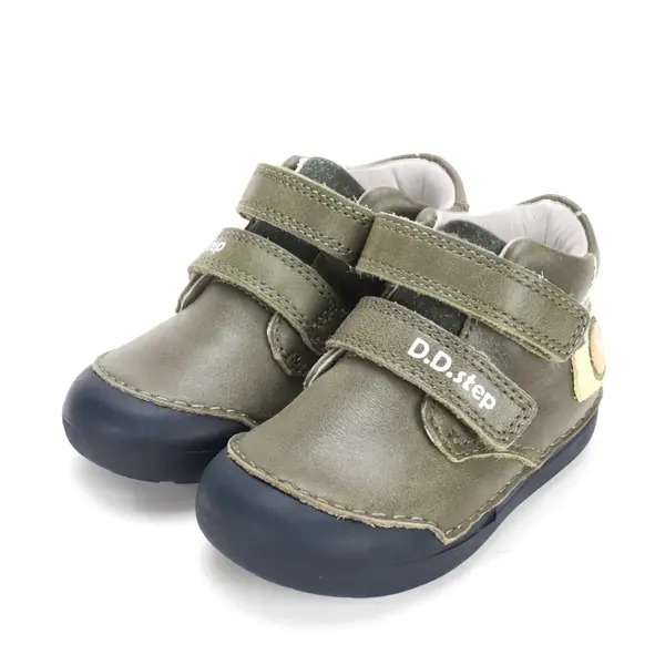 Pantofi D.D.Step baieti, piele naturală, primii pași, khaki, talpă flexibilă, model aparat foto_S066-62216A-20_Pebebe