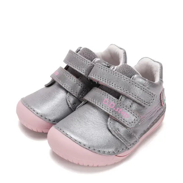 Pantofi D.D. Step, Barefoot, fete, piele naturala, primii pasi, argintiu, design cu inimoare si mesaj_S070-62332-20_Pebebe